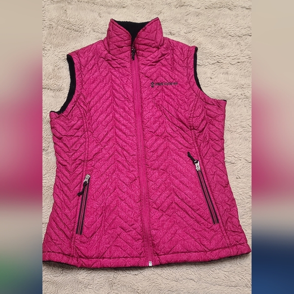 Pink Free Country Quilted Vest, Reversible, Size Small - Picture 6 of 9